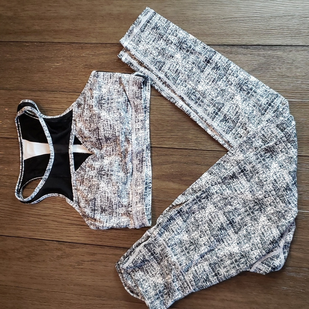Buffbunny Hustle print set Bra & Legging